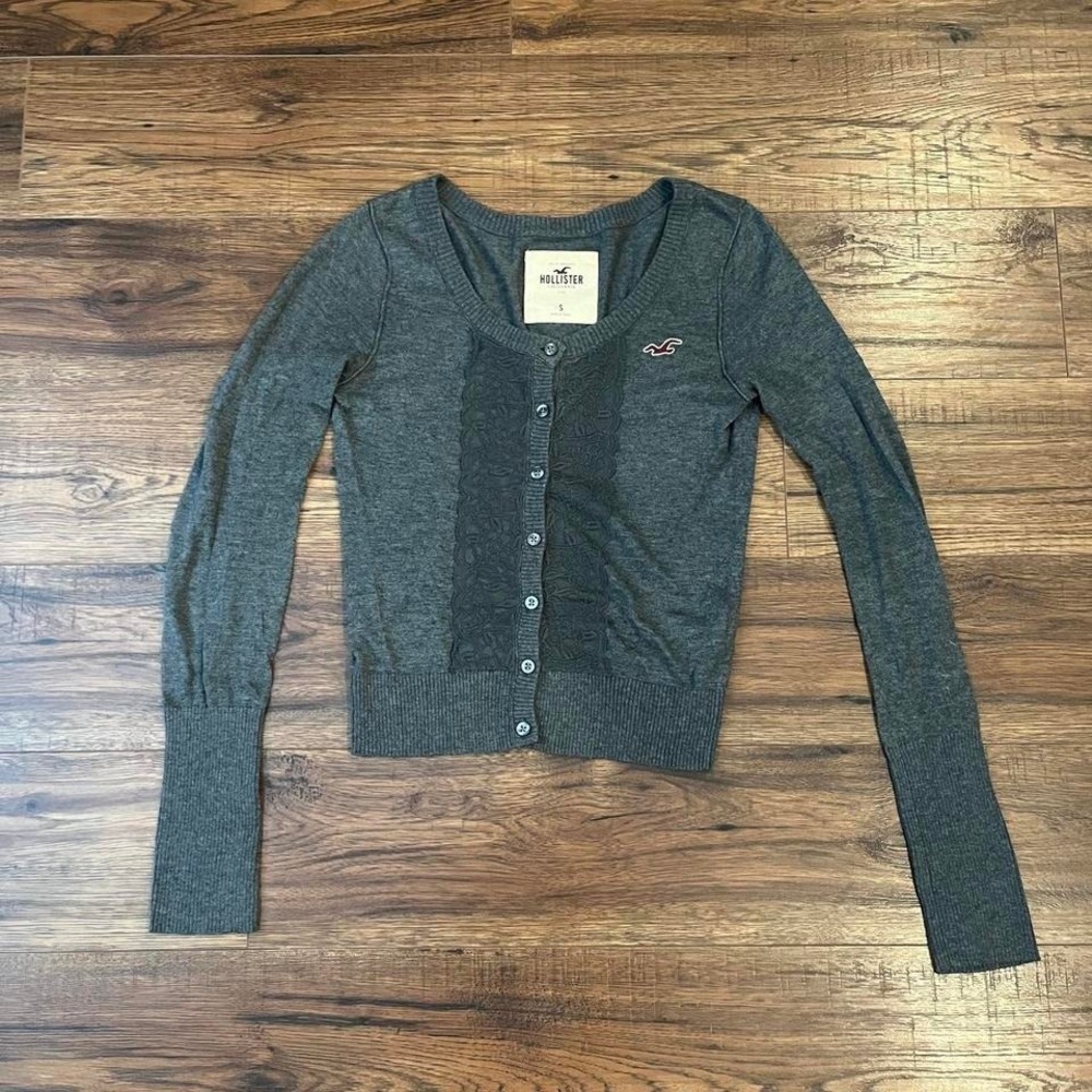 Hollister Grey‎ Lace Button Up Cardigan Sweater Women S Coquette Preppy Boho